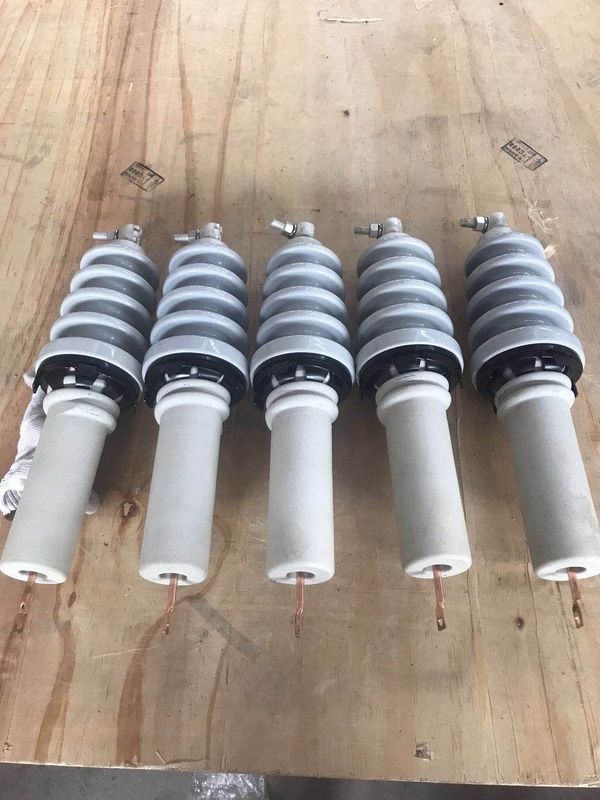 कम वोल्टेज ANSI मानक 18kV झाड़ी विधानसभा