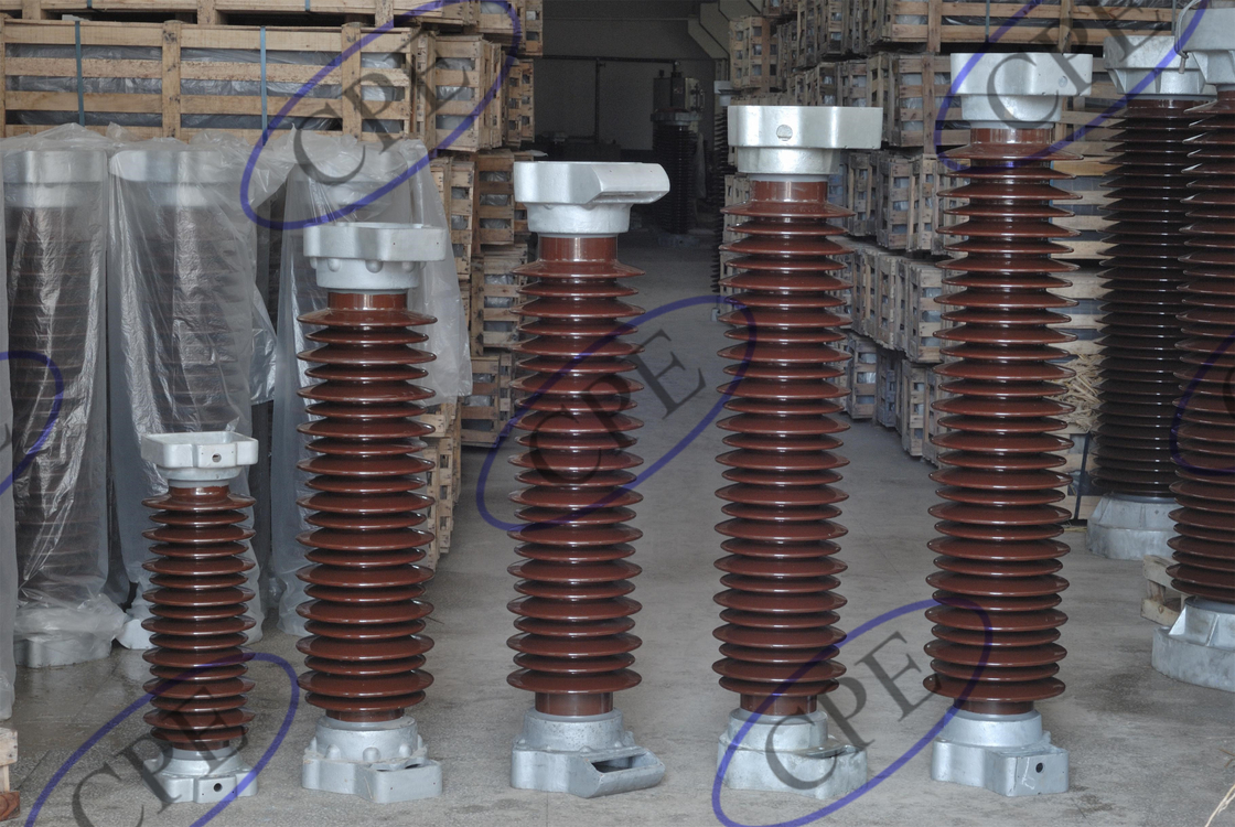 ट्रांसमिशन लाइन के लिए 42KV ब्राउन पोर्सिलेन लाइटनिंग अरेस्टर इंसुलेटर