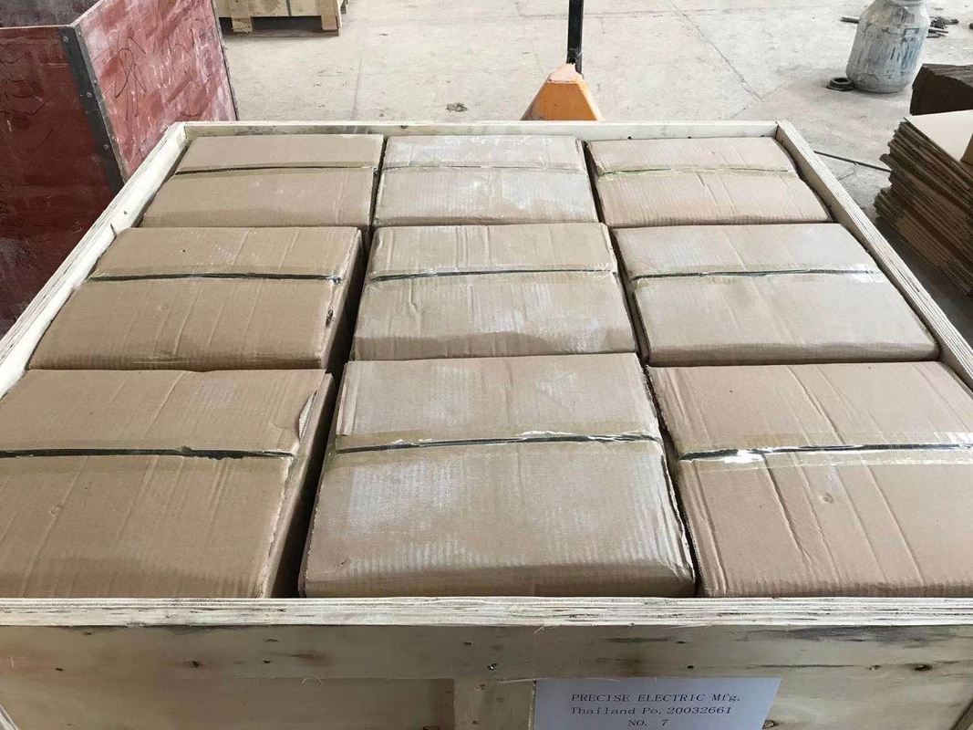 भूरा / सफेद रंग 1kV 250A चीनी मिट्टी के बरतन ट्रांसफार्मर झाड़ी