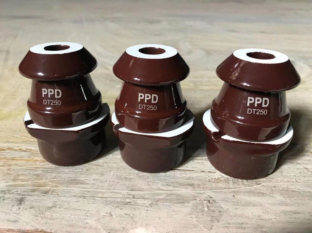 दीन 1kV 250A चीनी मिट्टी के बरतन ट्रांसफार्मर झाड़ी भूरा रंग OEM उपलब्ध है: