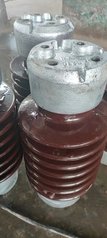 8.9kN स्टेशन पोस्ट चीनी मिट्टी के बरतन इन्सुलेटर ANSI TR-208 OEM उपलब्ध है